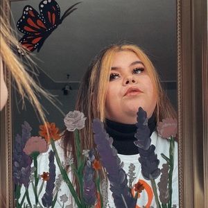 Meet your Posher, Kayla